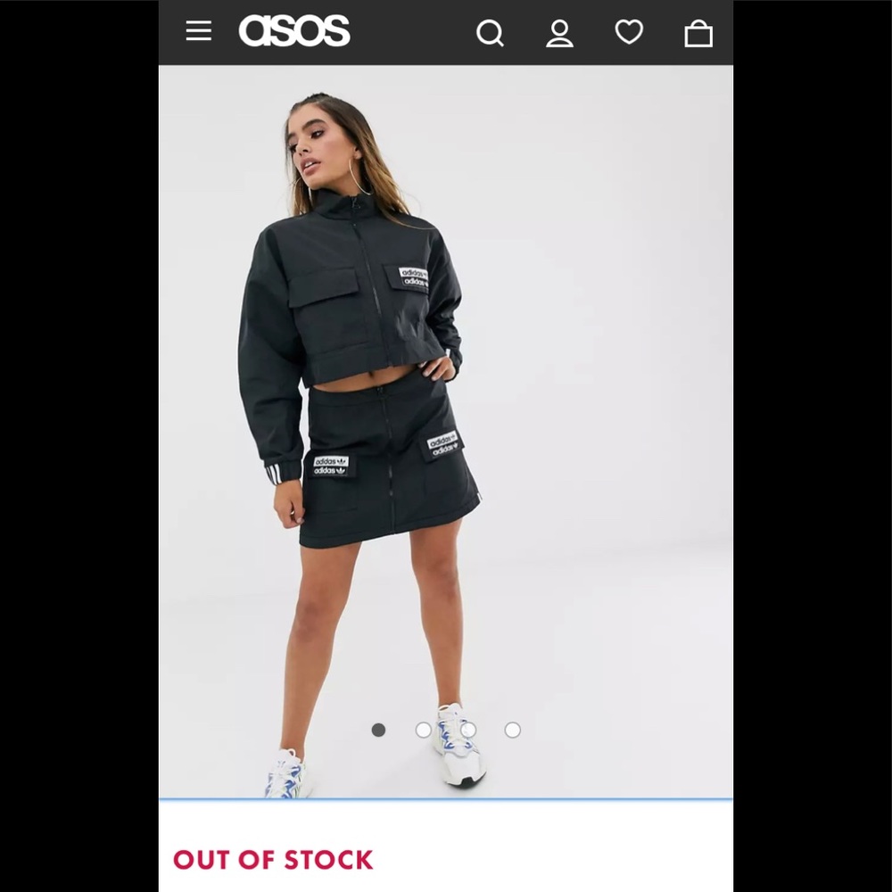 ❌SOLD❌ ADIDAS | 90s Patch Pocket Zip Skirt - M